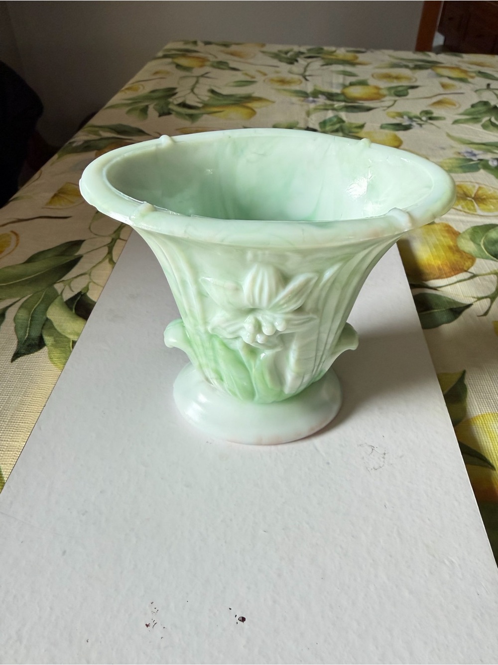 Akro Agate Slag Art Glass Floral Vase